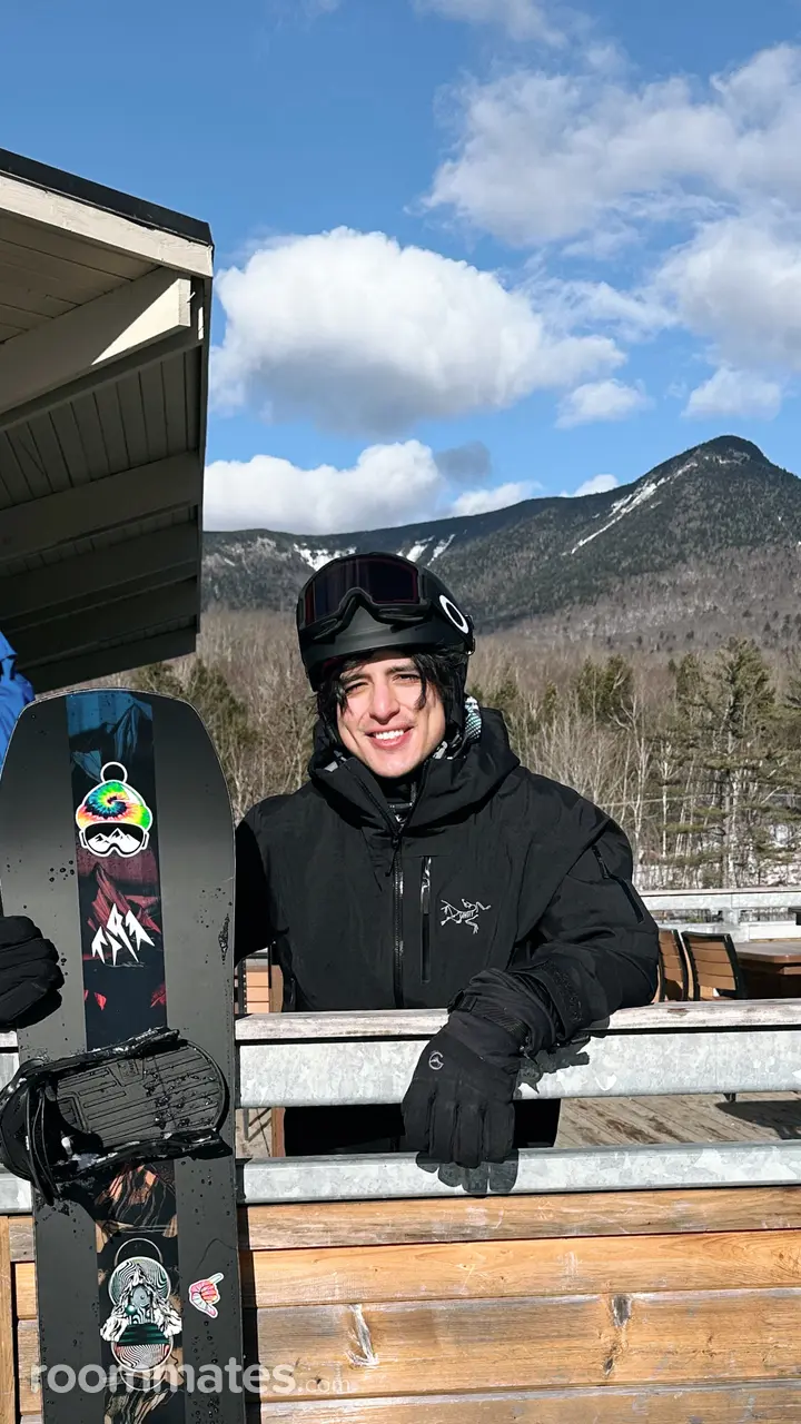 Profile photo 1 of 1