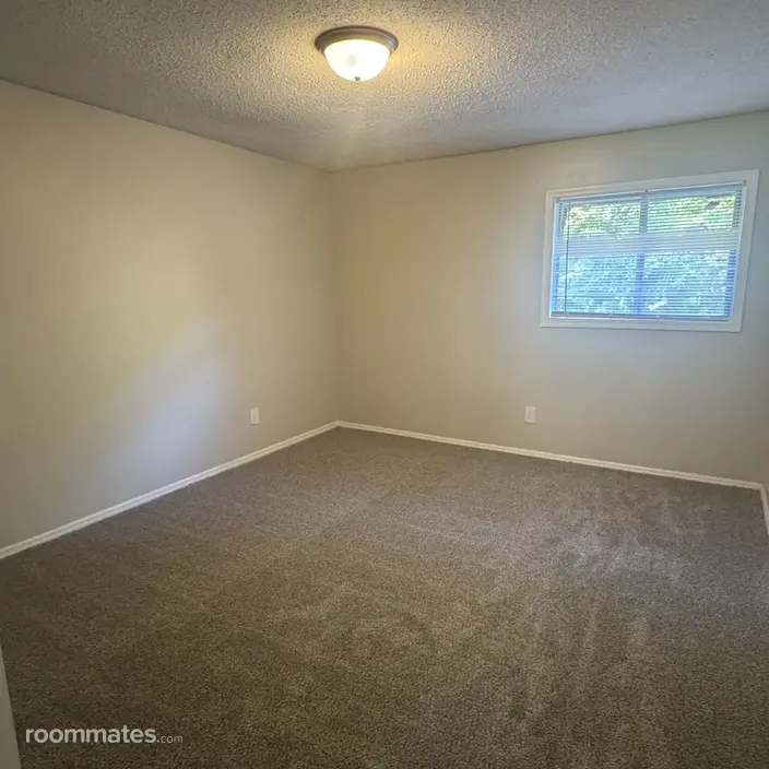 Room for rent in Dalton GA $670, apartment