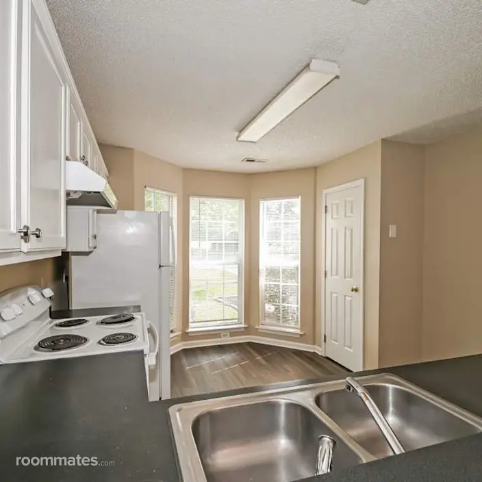 Room for rent in Charlotte NC $995, house