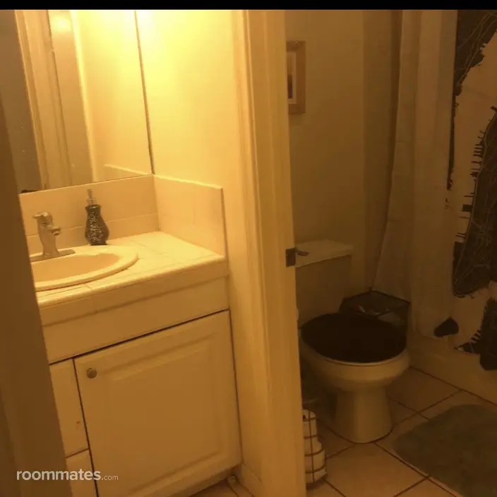 Room for rent in Los Angeles CA $800, apartment
