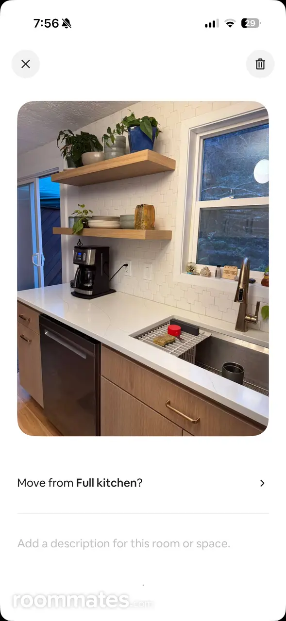 Profile photo 6 of 9