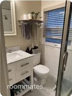 Room for rent in Portland, OR $1000, townhouse