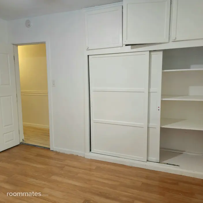 Room for rent in La Mirada, CA $950, house