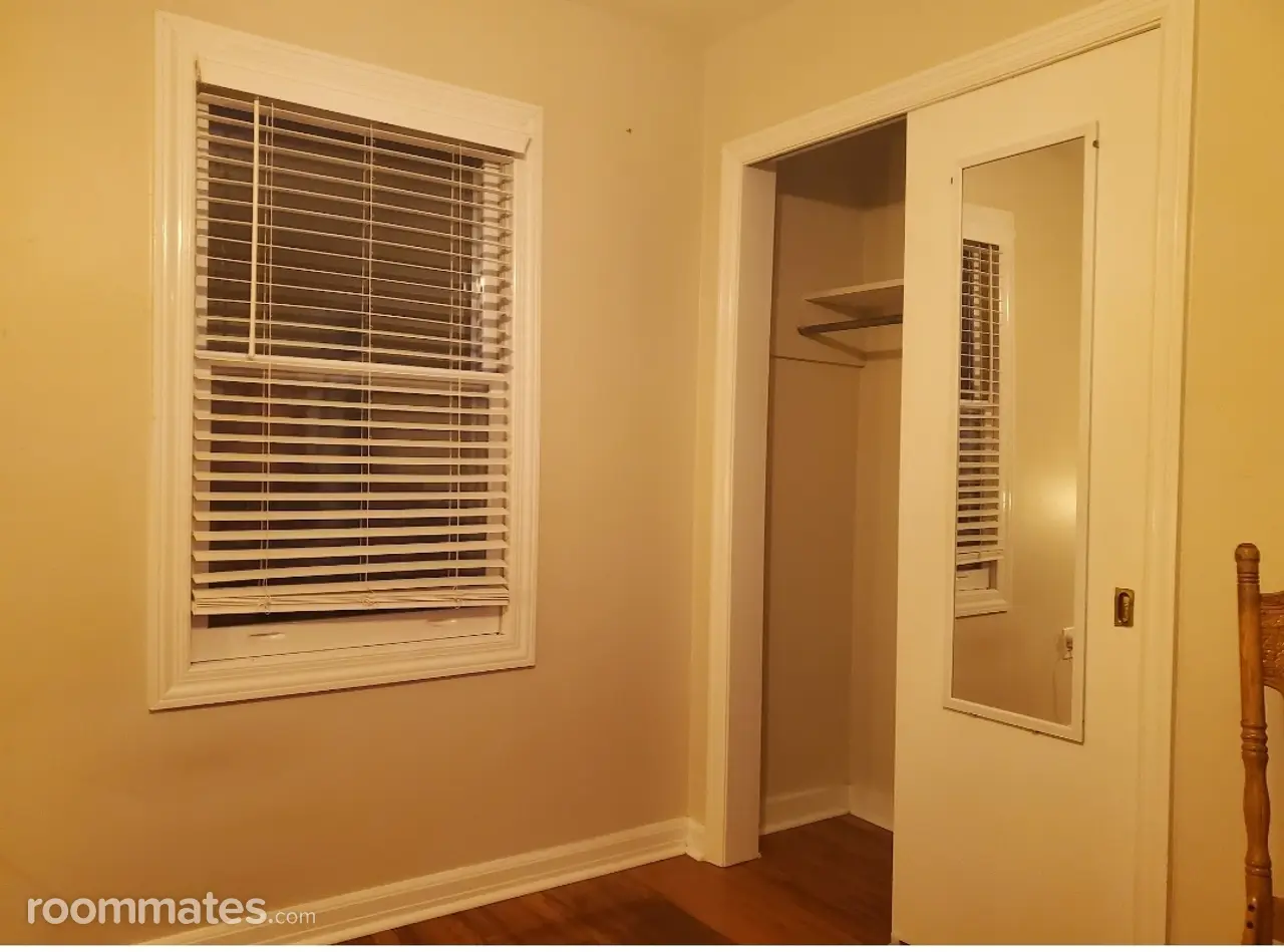 Profile photo 5 of 11