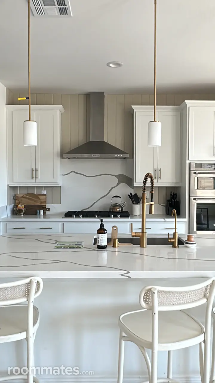 Profile photo 1 of 6