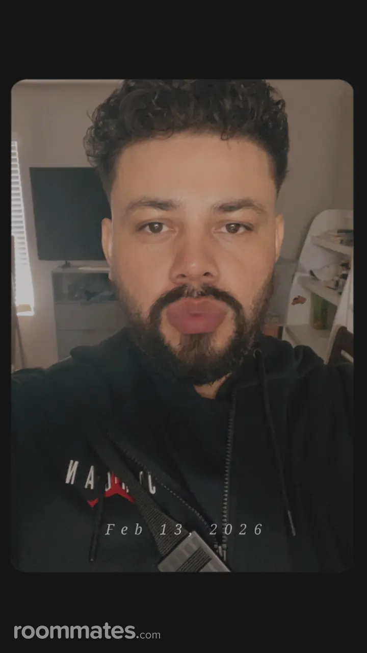 Profile photo 1 of 1