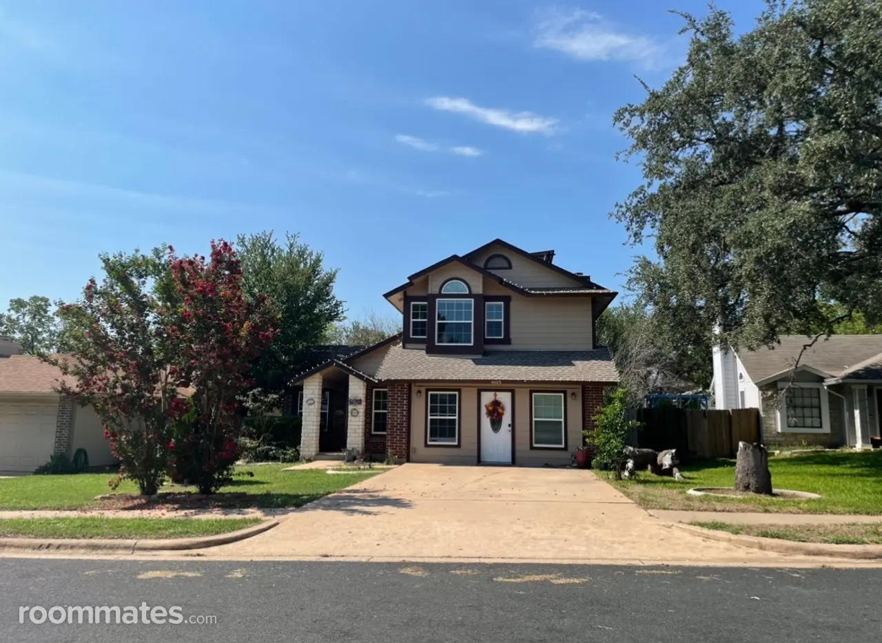 Profile photo 2 of 11