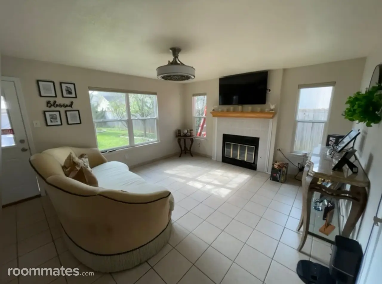 Profile photo 3 of 11