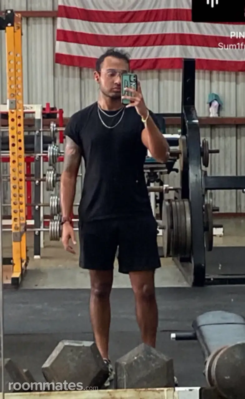 Profile photo 1 of 1