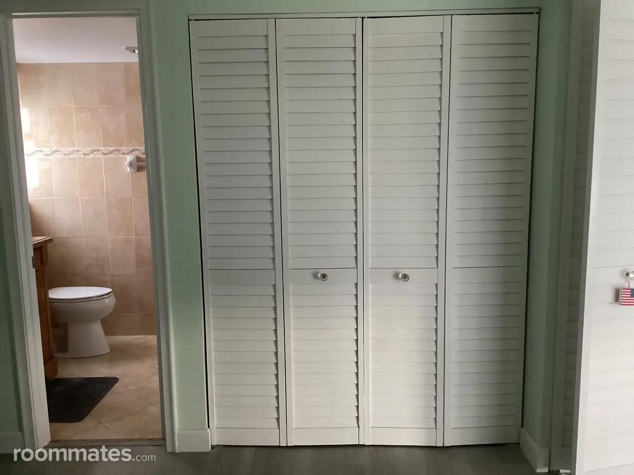 Profile photo 3 of 18