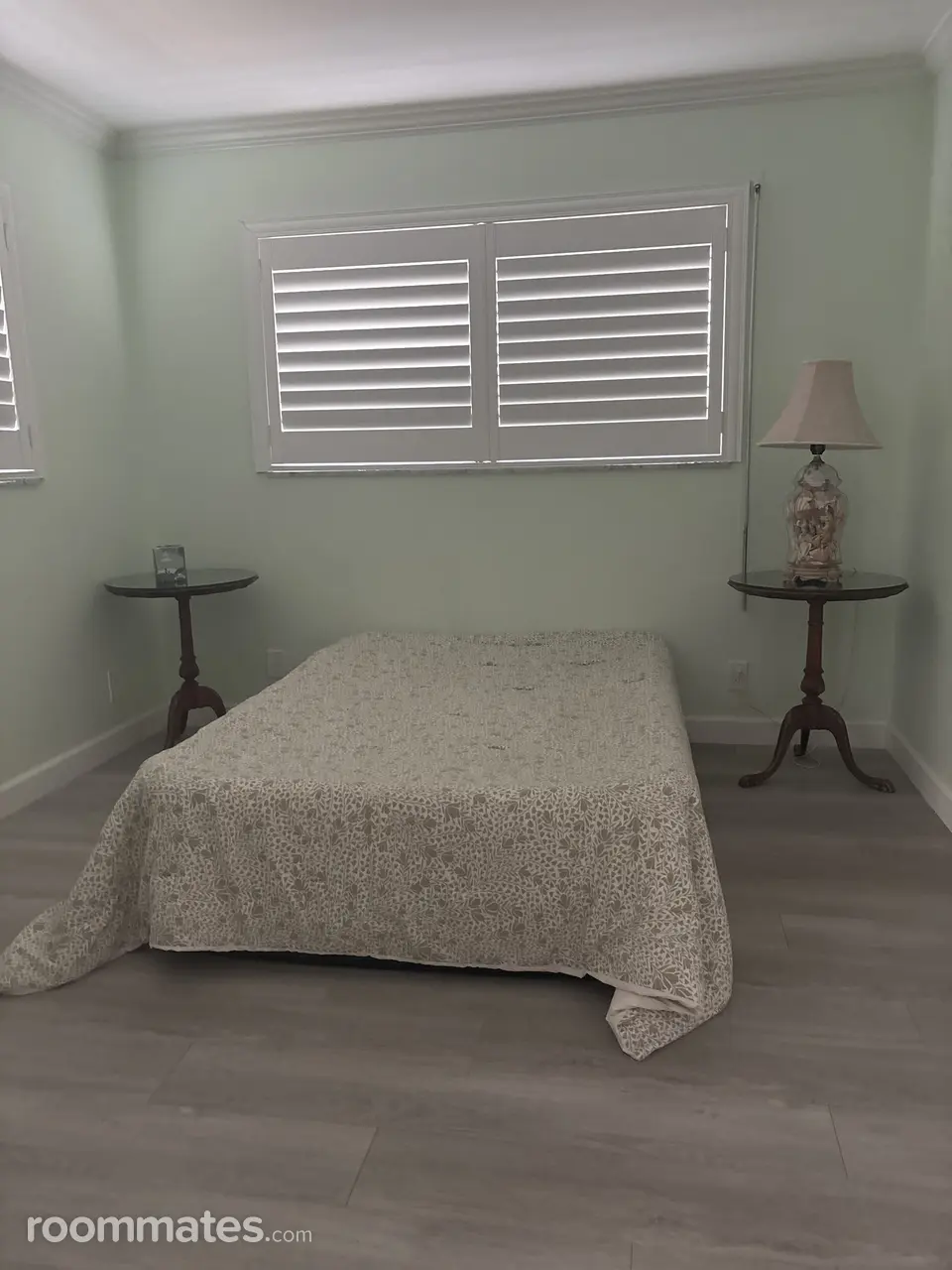 Profile photo 9 of 18