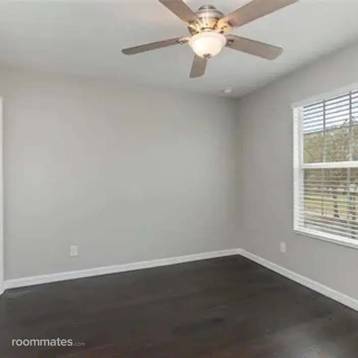 Room for rent in Kissimmee, FL $800, townhouse