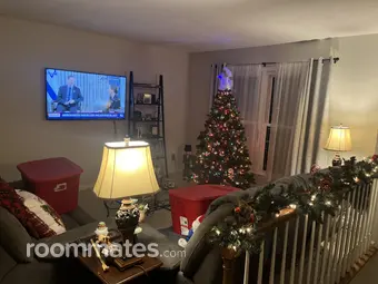 Room for rent in Louisville, KY $800, house