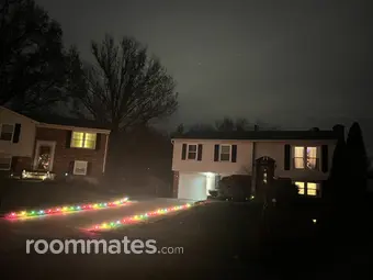 Room for rent in Louisville, KY $800, house