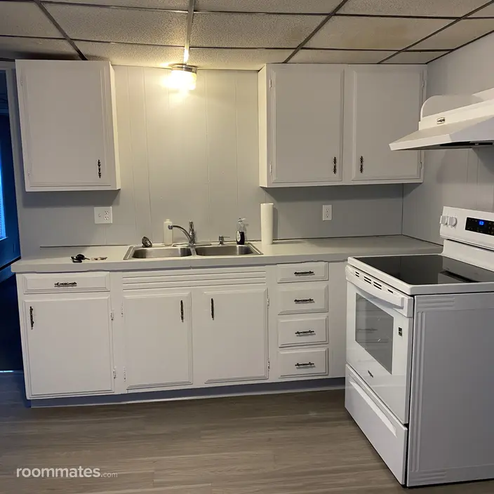 Room for rent in West Warwick, RI $750, apartment