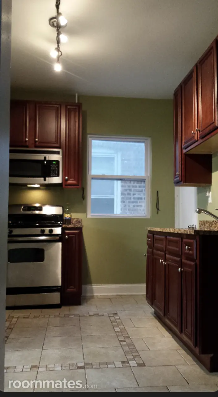 Profile photo 8 of 10