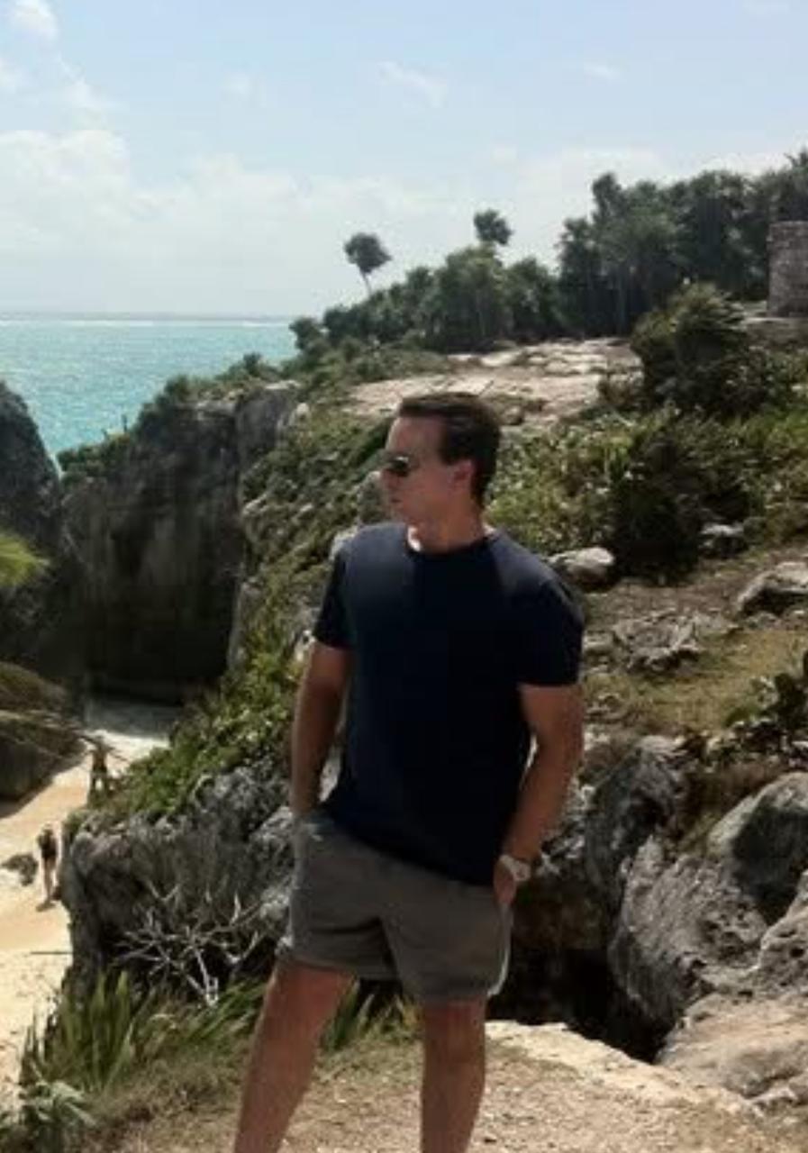 Profile photo 6 of 6