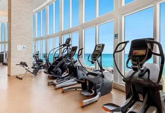 Room for rent in Sunny Isles Beach, FL $250, apartment