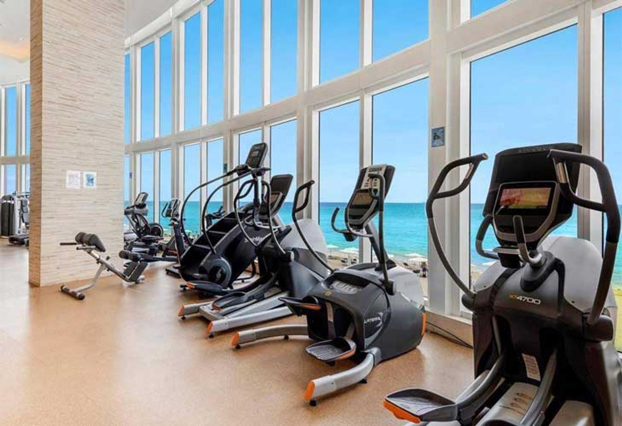 Profile photo 1 of 6