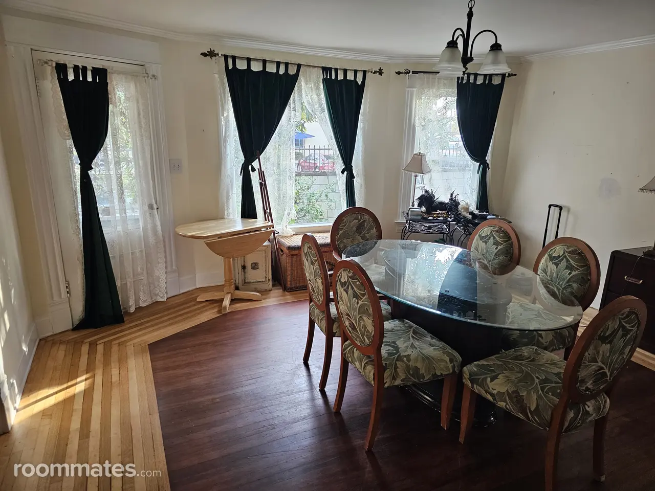 Profile photo 4 of 11