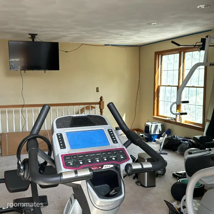 Room for rent in Salem, MA $1200, house