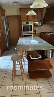 Room for rent in Salem, MA $1000, house