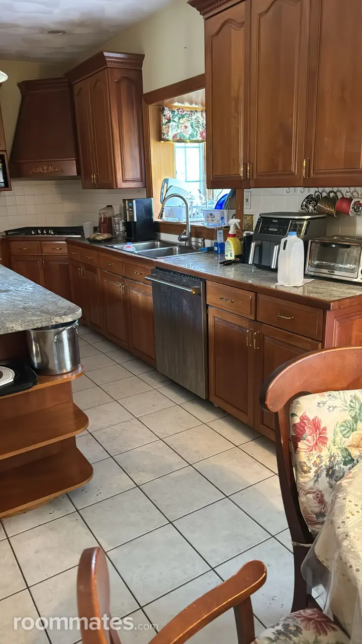 Profile photo 8 of 10