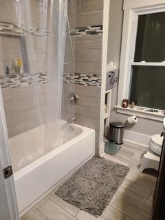 Room for rent in Pittsburgh, Pennsylvania $760, house