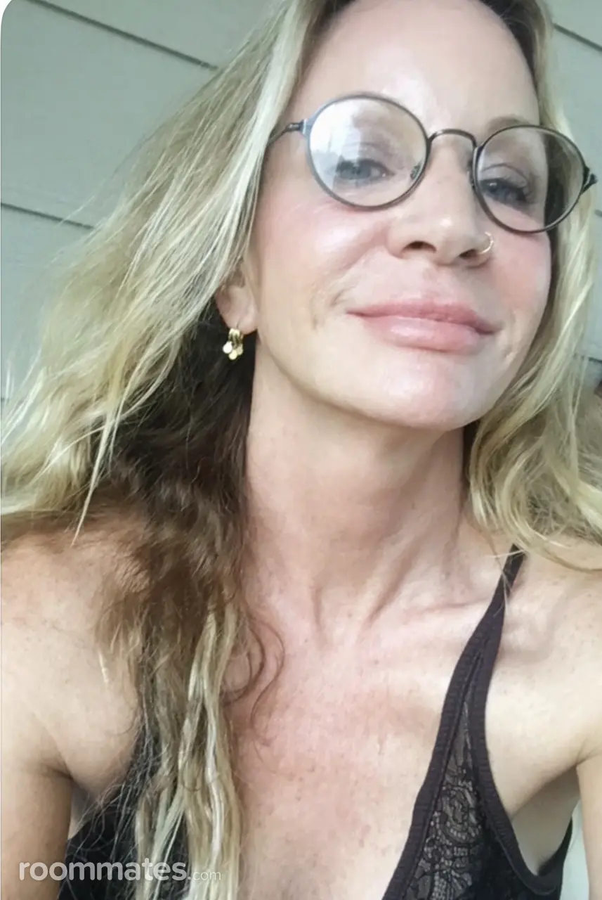 Profile photo 9 of 11