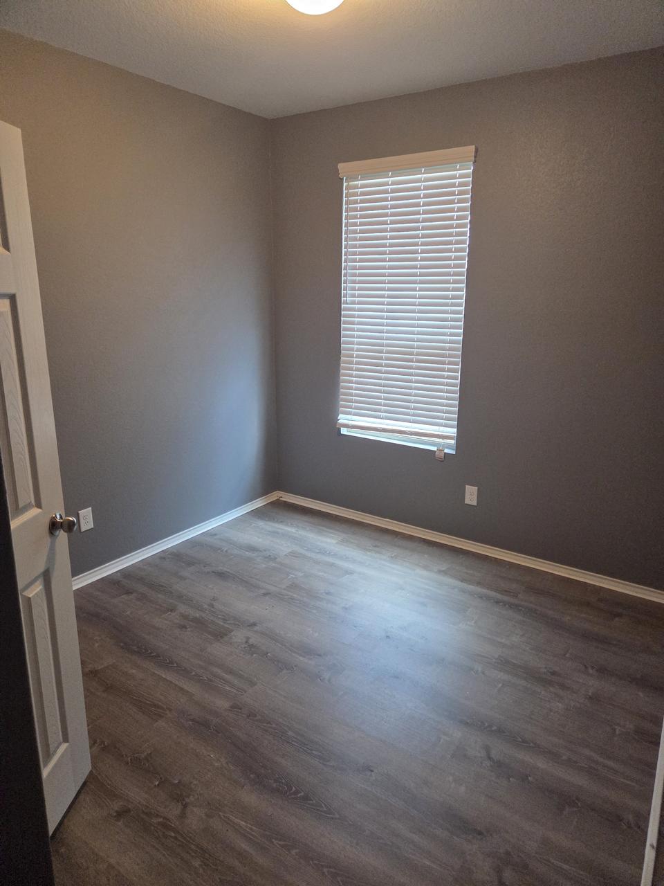 Profile photo 2 of 4