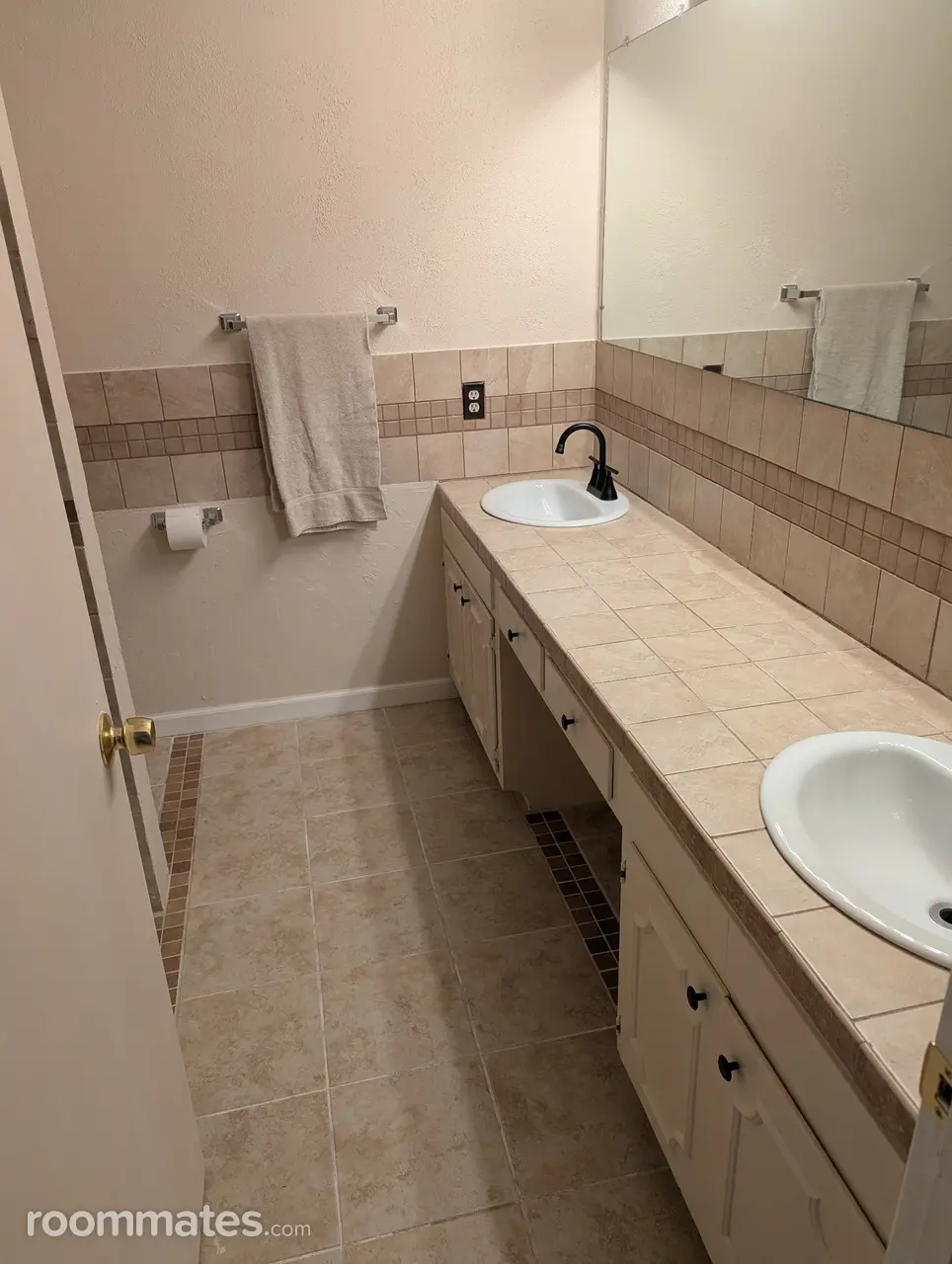 Profile photo 1 of 9