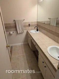 Room for rent in San Antonio, TX $700, house