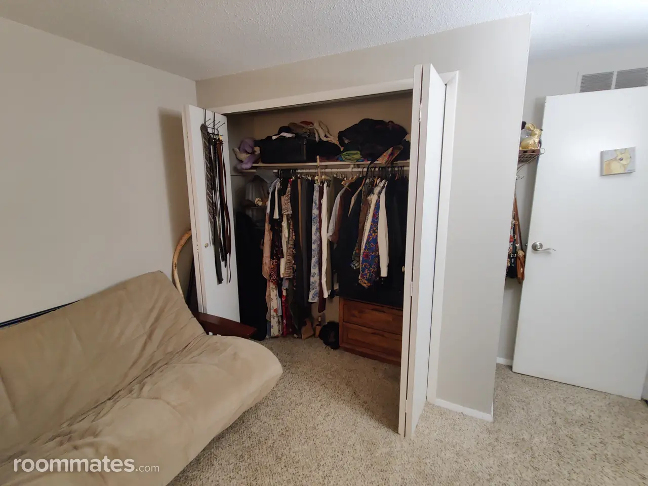 Profile photo 3 of 10