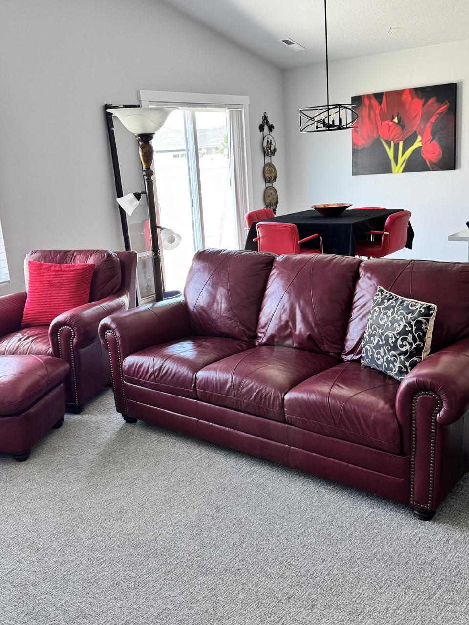 Profile photo 1 of 9