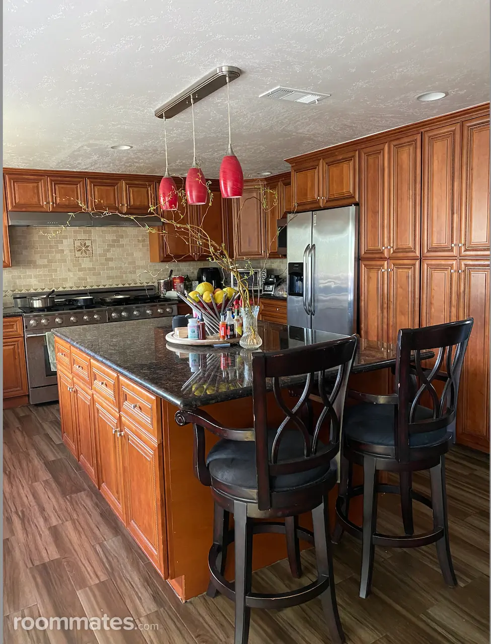 Profile photo 4 of 9