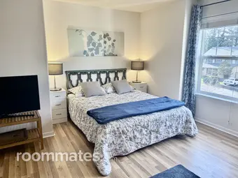 Room for rent in Portland, OR $1200, house