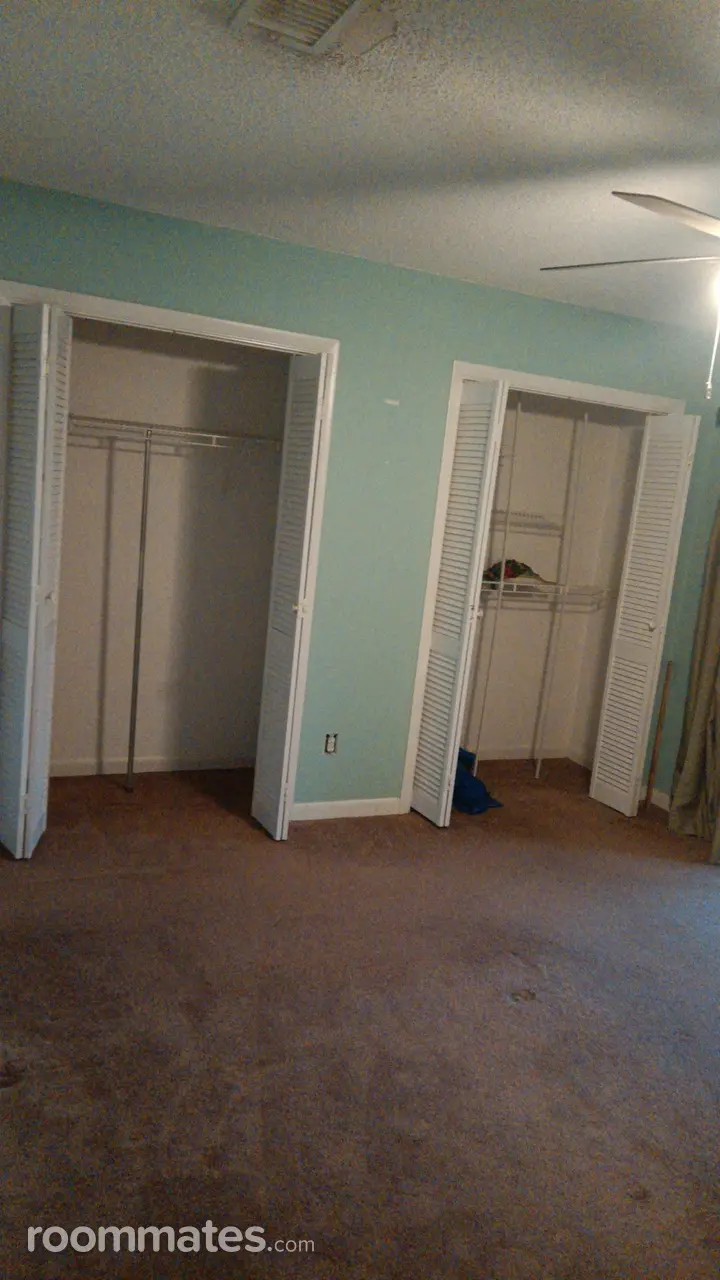 Profile photo 7 of 10