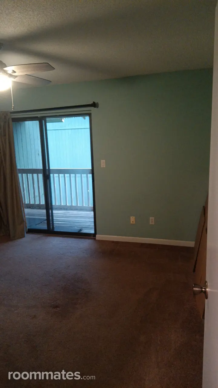 Profile photo 6 of 10