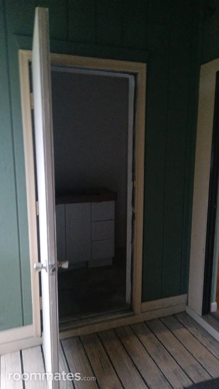 Profile photo 3 of 10