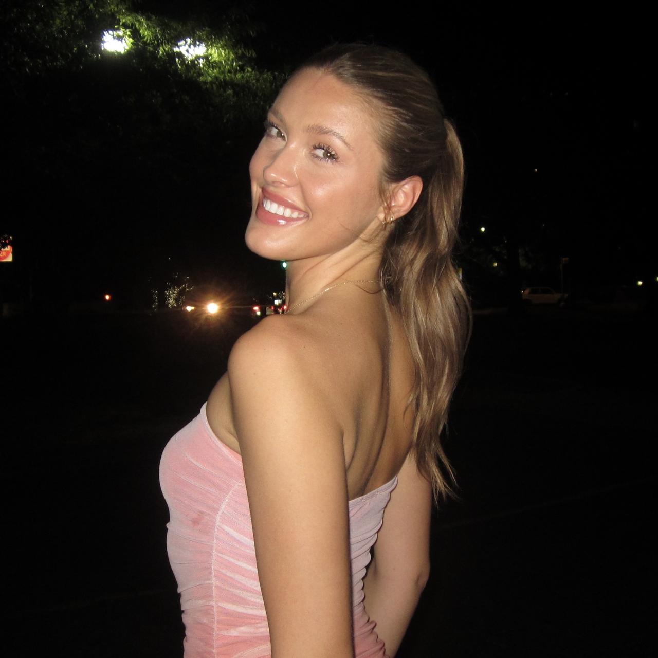 Profile photo 11 of 11