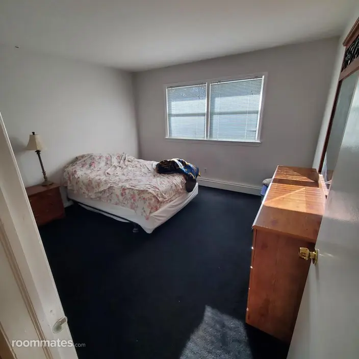 Room for rent in Brick, NJ $900, house