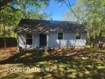 Room for rent in Asheville, NC $700, house