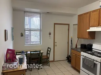 Room for rent in Chicago, IL $825, apartment