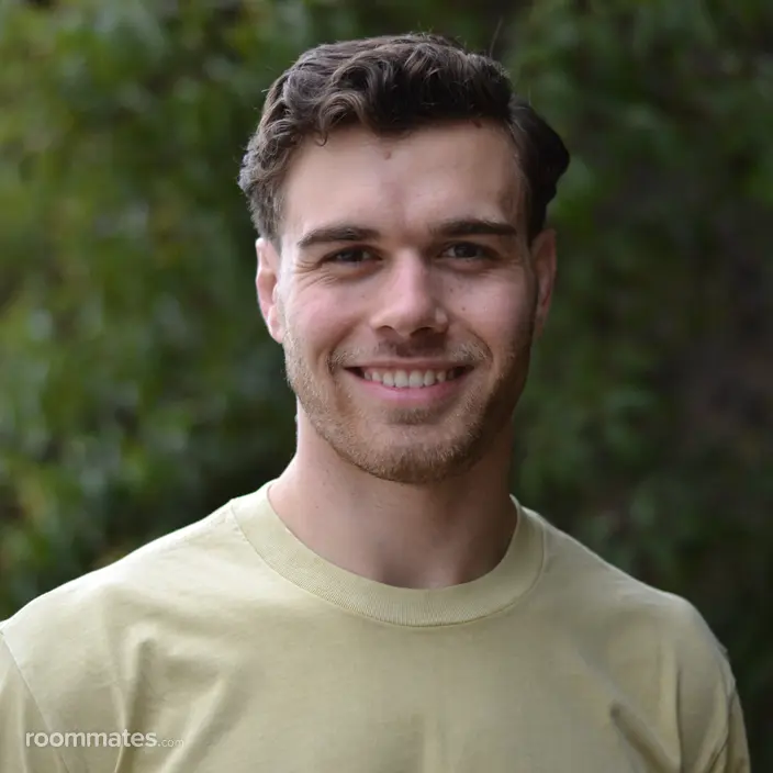 Roommate looking Seattle, WA, $1400