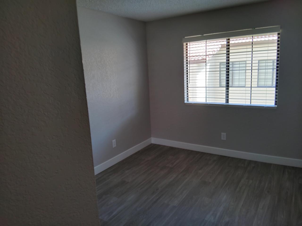 Profile photo 4 of 12