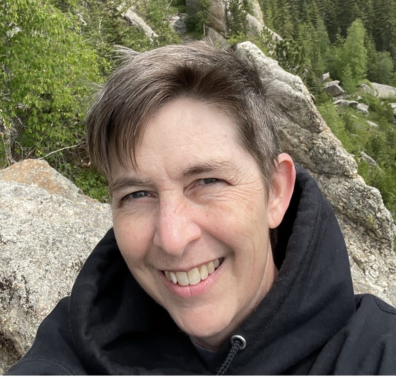 Profile photo 8 of 8