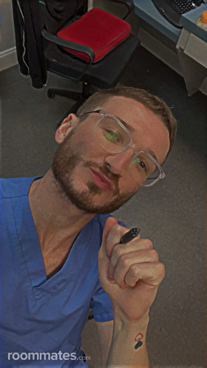 Profile photo 1 of 2