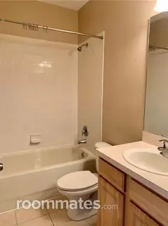 Room for rent in Kissimmee, FL $825, townhouse