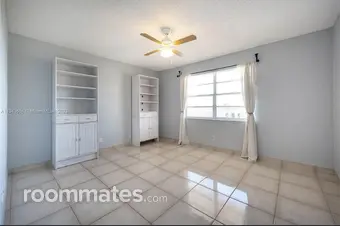 Room for rent in Dania Beach, FL $1000, house