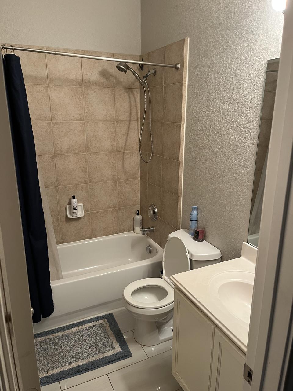 Profile photo 3 of 4